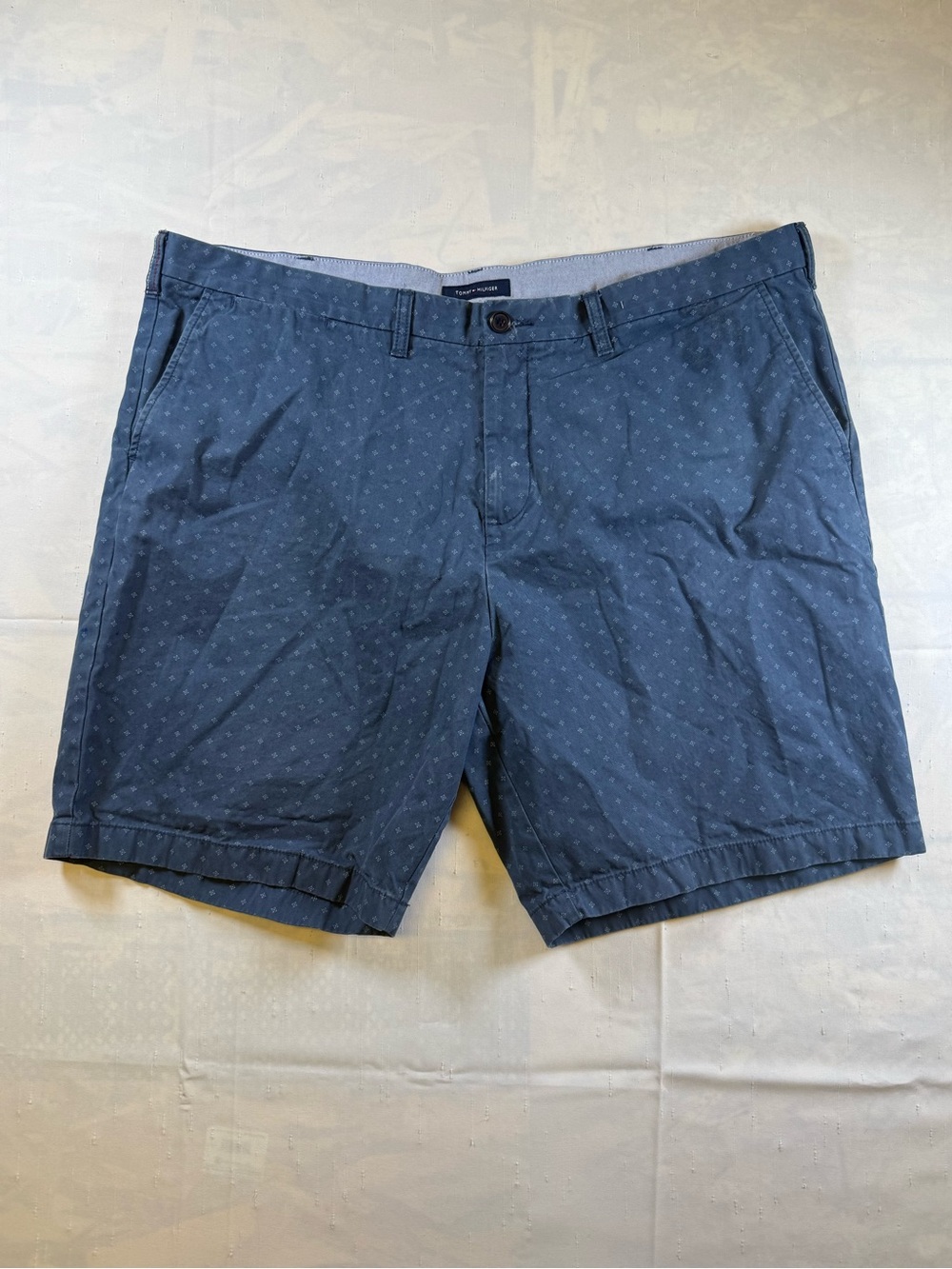 Tommy Hilfiger Navy Micro-Print Flat Front Shorts 8.5”